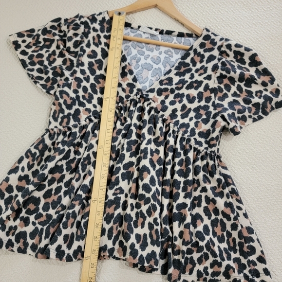 Ee:Some Leopard Print V-Neck Women's Top Size Small Empire Waist Gathered Ruffle - Picture 8 of 12